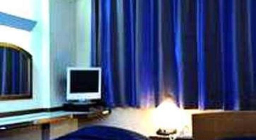 Tokyo Business Hotel Εξωτερικό φωτογραφία